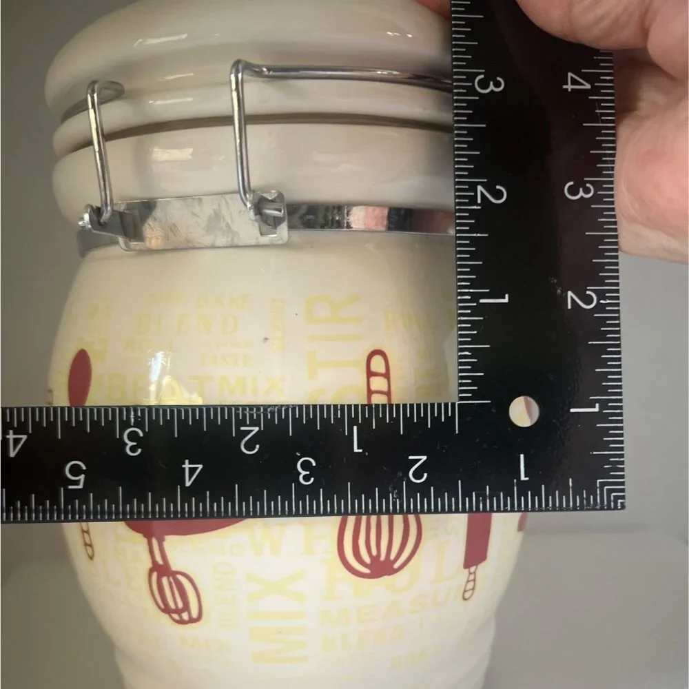 Retro Kitchen Canister Ceramic Hinged Lid Gasket Baking Pattern White Yellow Red